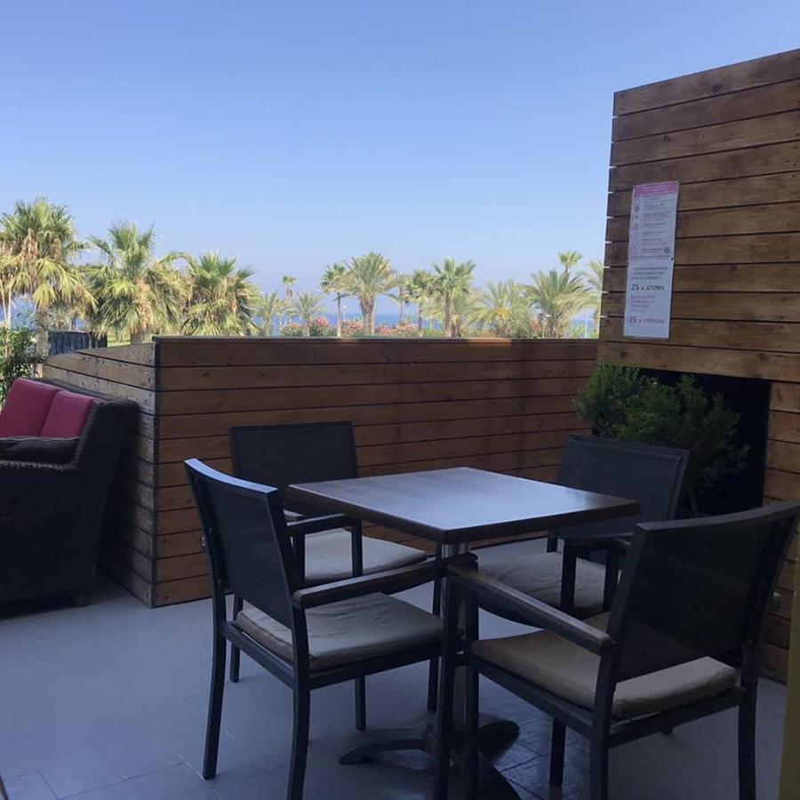 Terrazza Suites Paphos Esterno foto