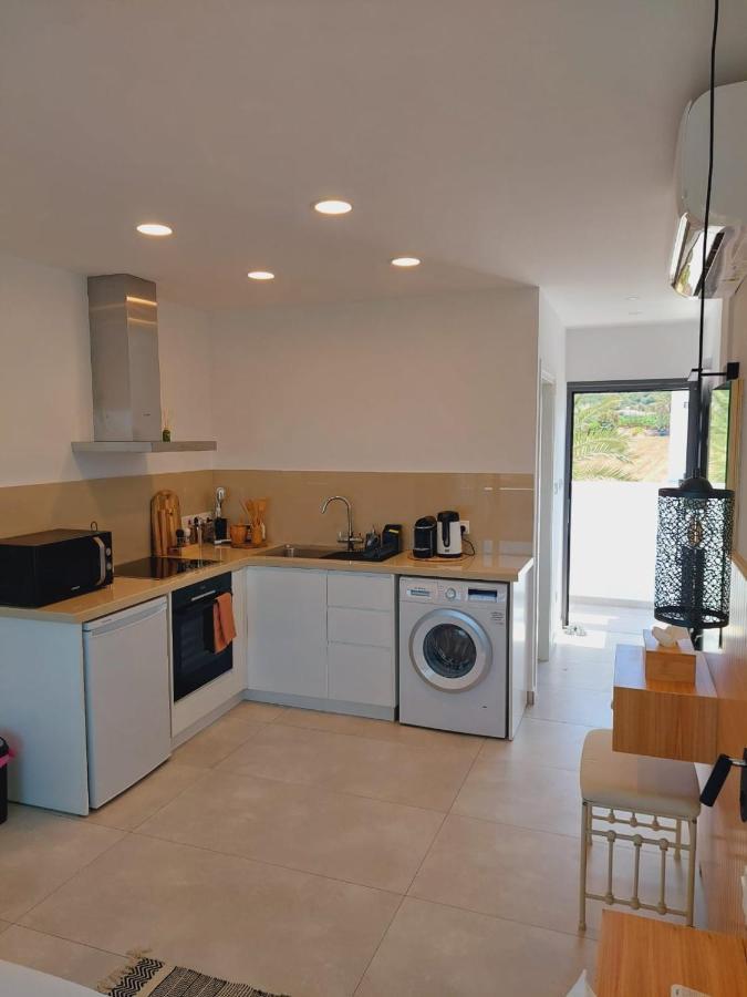 Terrazza Suites Paphos Esterno foto