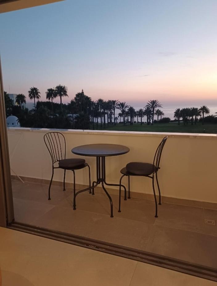 Terrazza Suites Paphos Esterno foto