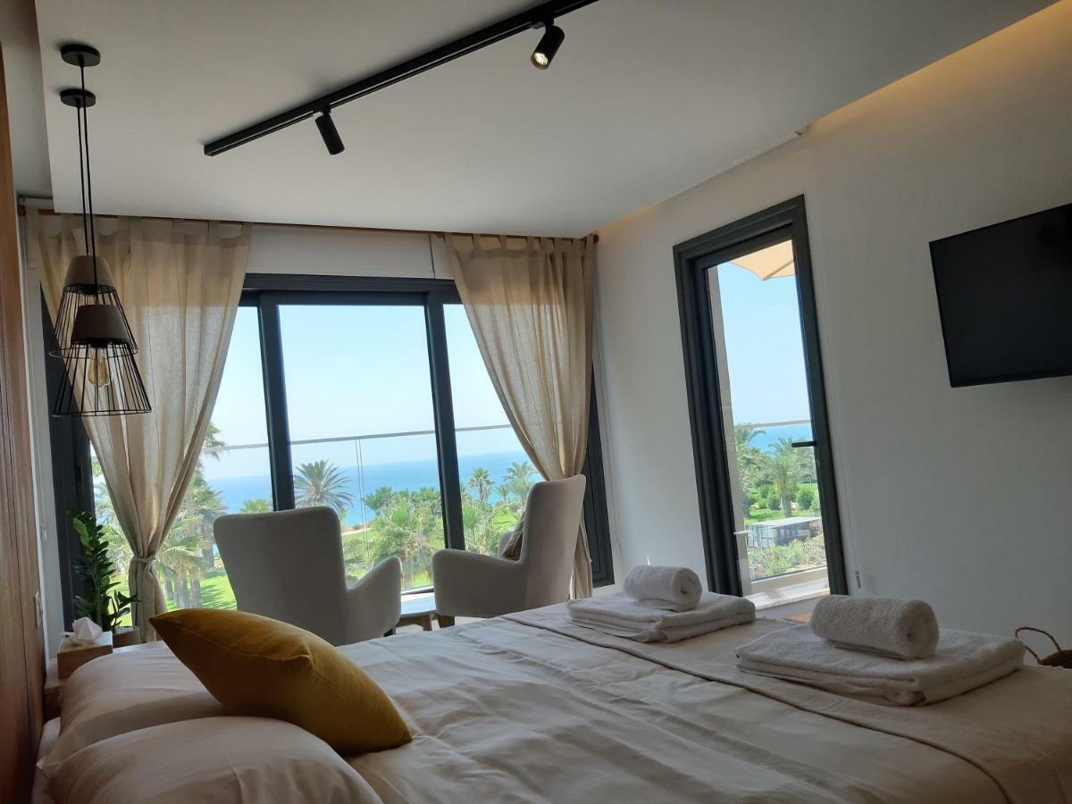 Terrazza Suites Paphos Esterno foto